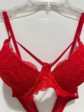 🔥 Sexy Red Lace PINK Wireless Bra 32C